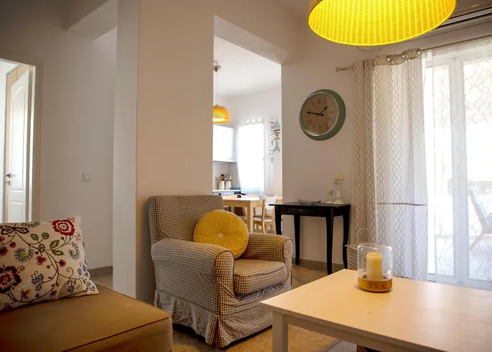 Veloudi\'S Apartment 1