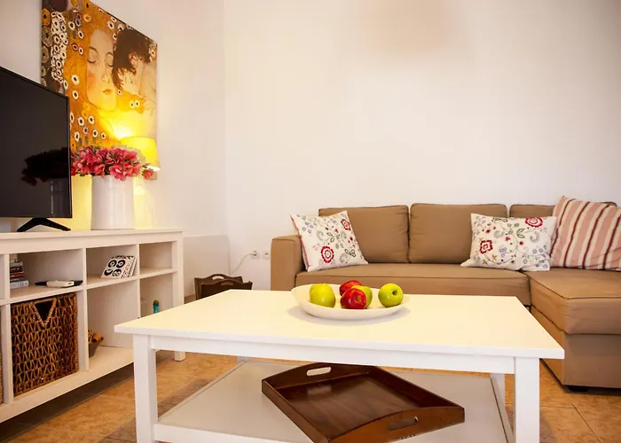 Veloudi\'S Apartment 1