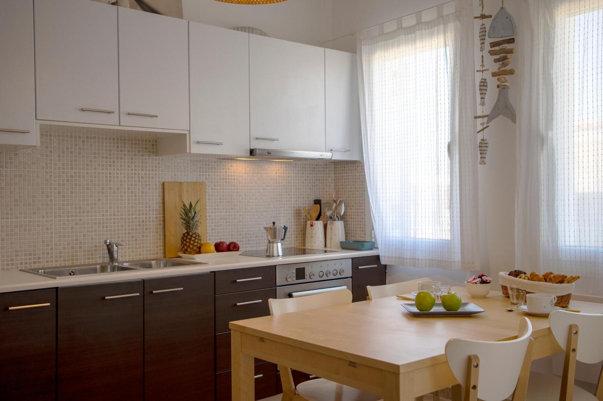 Apartment Veloudi's 1 *